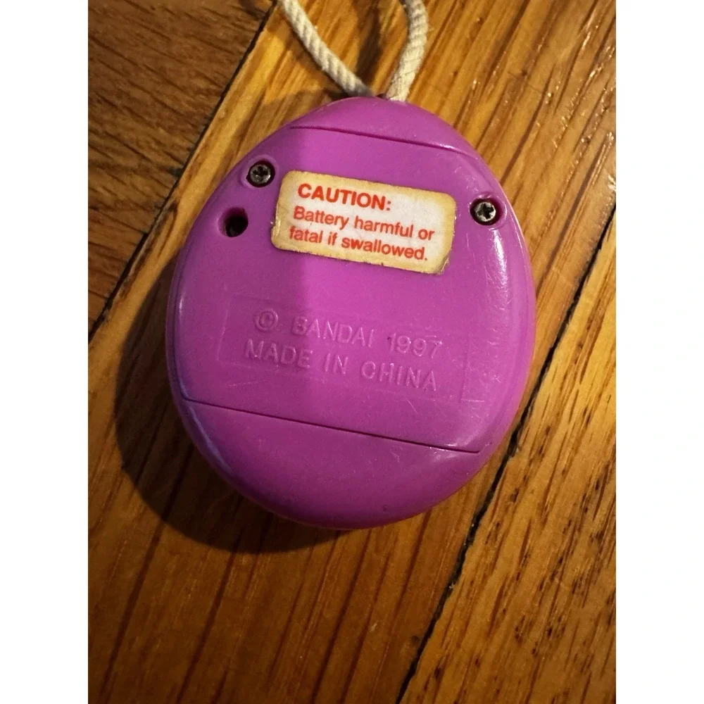 Vintage 1997 Tamagotchi Bandai‎ Purple Virtual Pet UNTESTED 1997